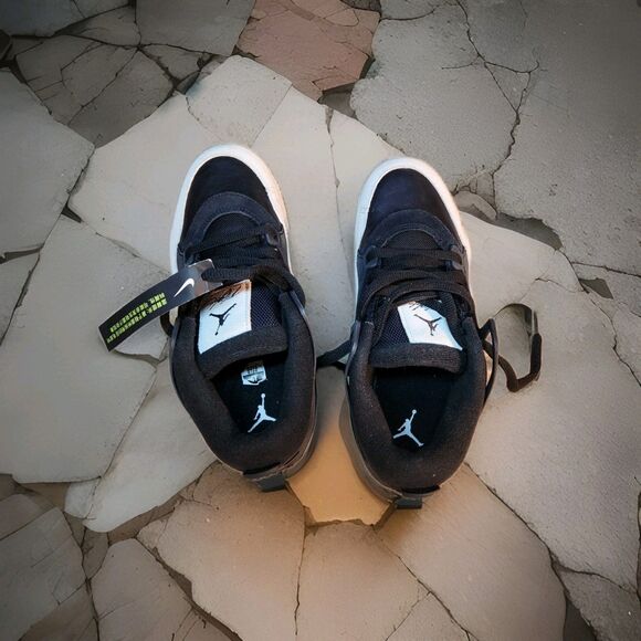 NEW Women's Size 7.5 / Youth 6- Air Jordan 4 RM Black Light Bone - Picture 6 of 7